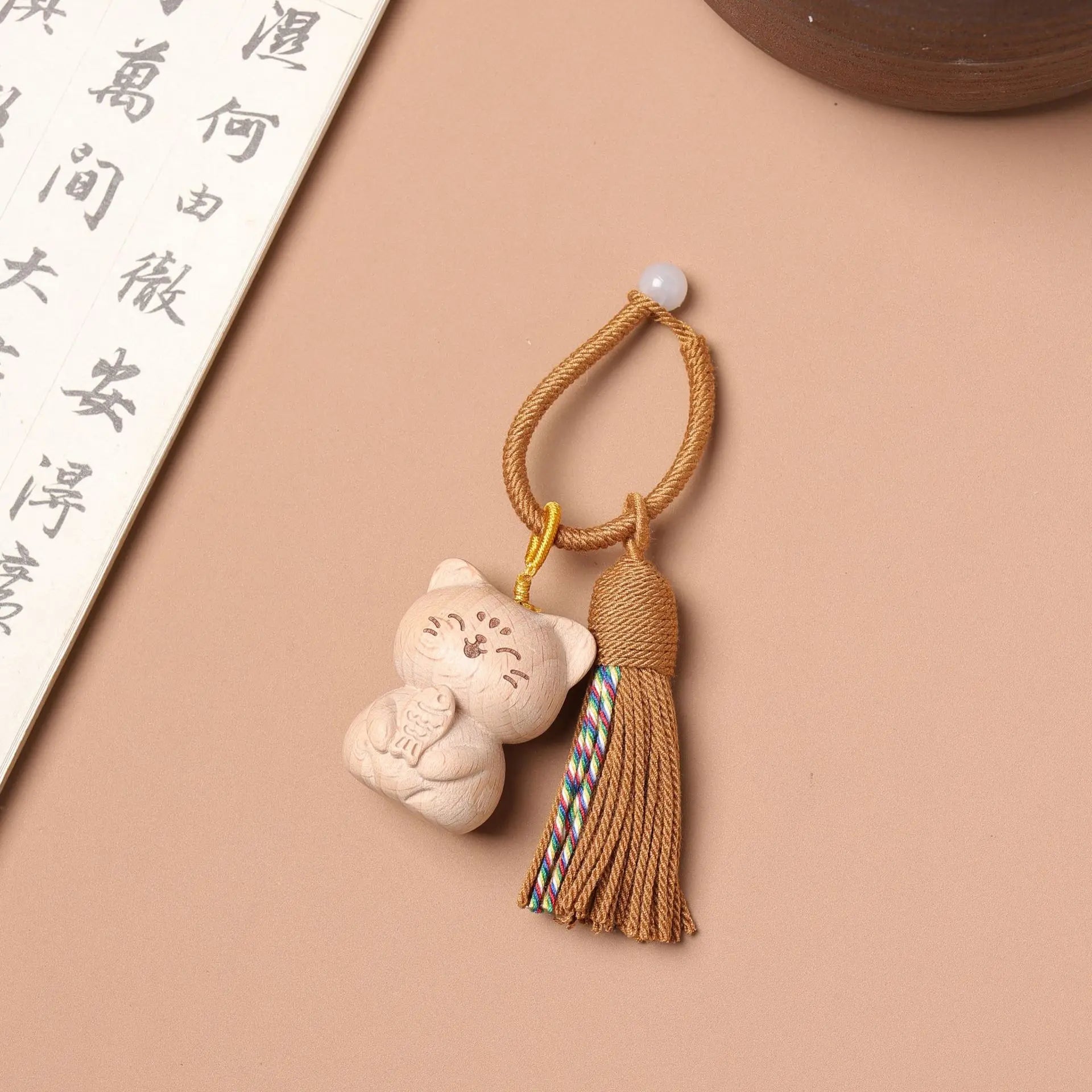 Lovely Cartoon Kitten Beech Carving Keychain Solid Wood Tassel Rope Bag Hanging Accessories Gift Wholesale