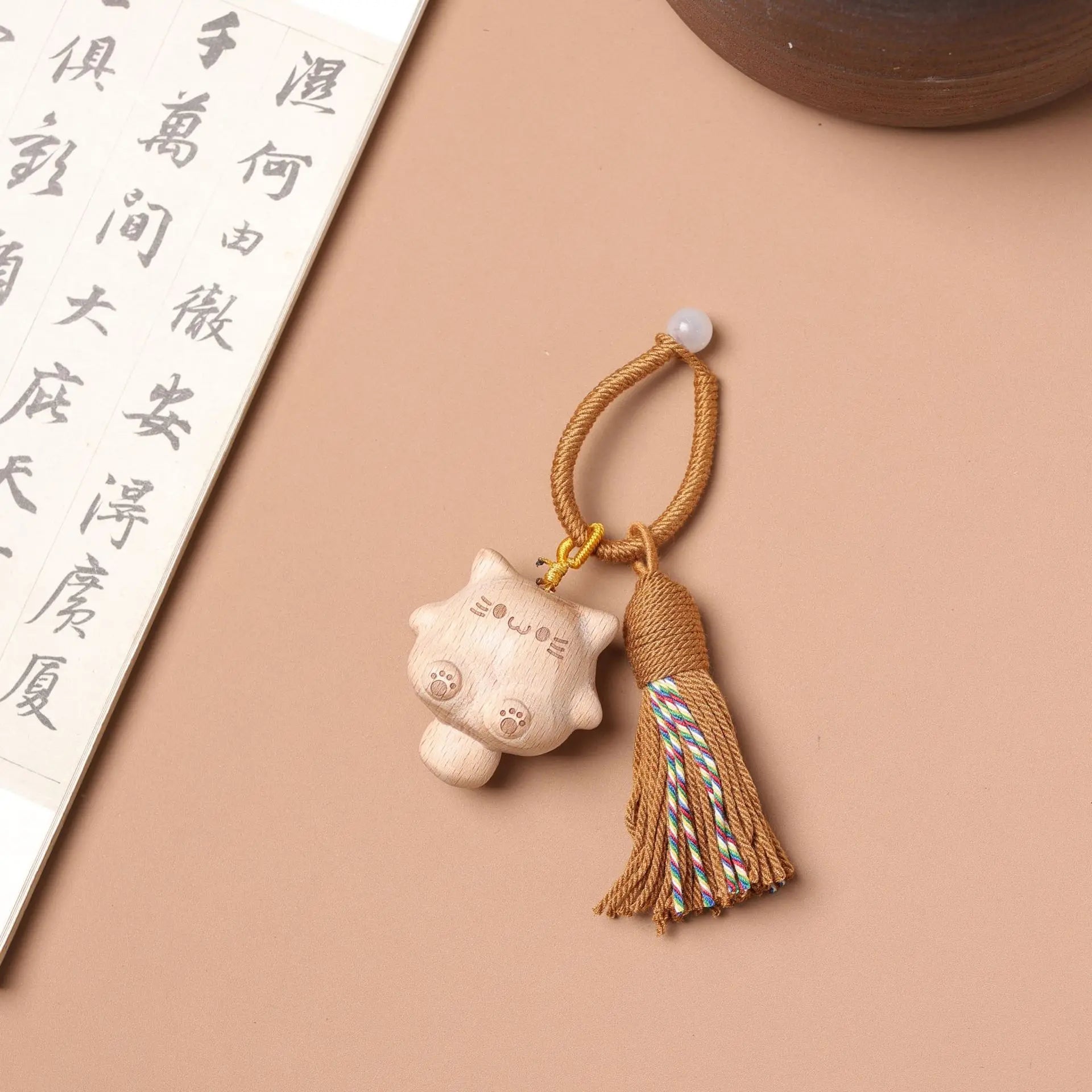 Lovely Cartoon Kitten Beech Carving Keychain Solid Wood Tassel Rope Bag Hanging Accessories Gift Wholesale