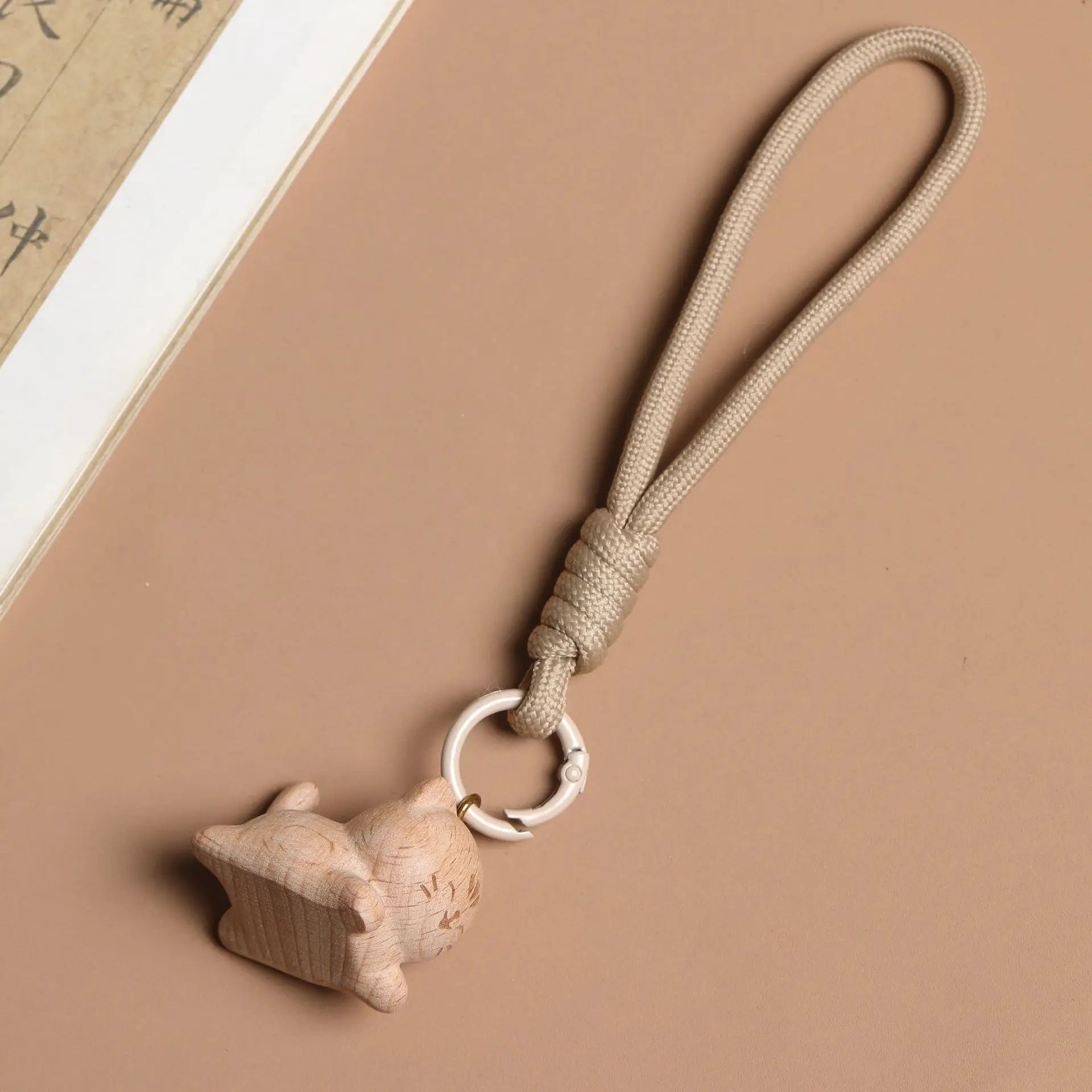 Lovely Cartoon Kitten Beech Carving Keychain Solid Wood Tassel Rope Bag Hanging Accessories Gift Wholesale