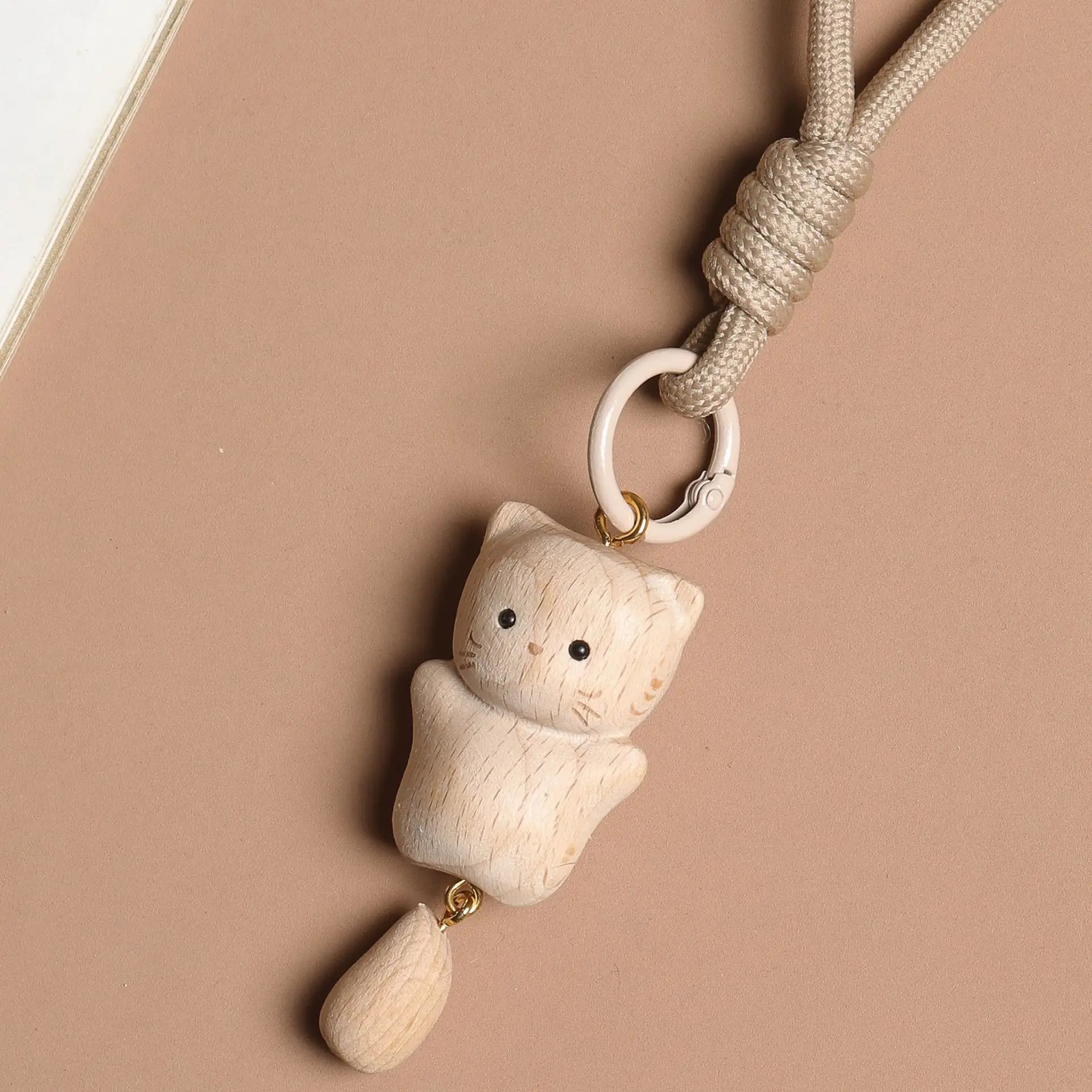 Lovely Cartoon Kitten Beech Carving Keychain Solid Wood Tassel Rope Bag Hanging Accessories Gift Wholesale